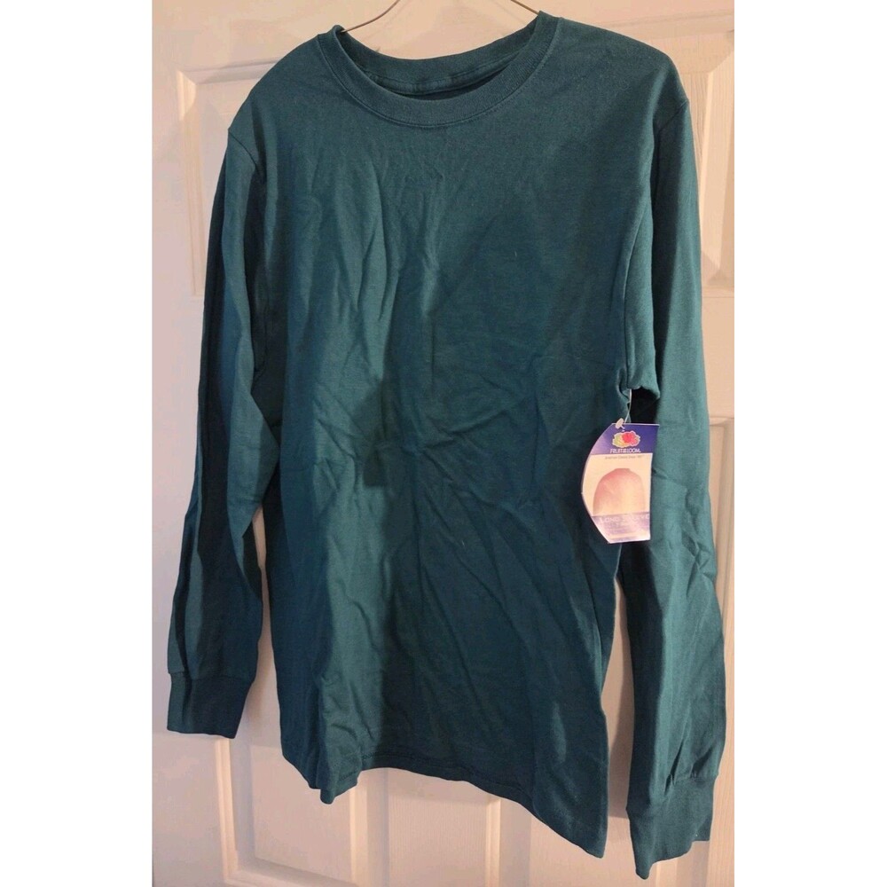 New With Tag Green Long Sleeves Cotton Tshirt Fruit Of The Loom Small 34-36"